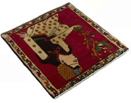 Close-up detail of 2000s Shiraz rug from Iran / Persia showing Wool weave