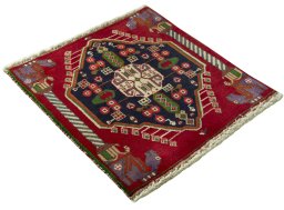 Close-up detail of 2000s Shiraz rug from Iran / Persia showing Wool weave