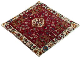 Close-up detail of 2000s Shiraz rug from Iran / Persia showing Wool weave