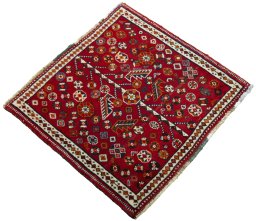 Close-up detail of 2000s Shiraz rug from Iran / Persia showing Wool weave