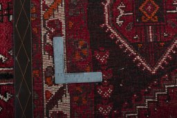 Close-up detail of 2000s Shiraz rug from Iran / Persia showing Wool weave