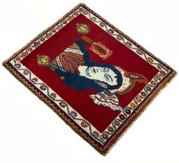 Close-up detail of 2000s Shiraz rug from Iran / Persia showing Wool weave