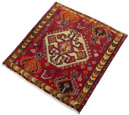 Corner detail of 2000s Shiraz rug showing border pattern and Wool pile