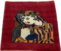 Surface texture of 2000s Shiraz rug with natural Wool and intricate pattern