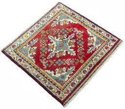 Close-up detail of 2000s Shiraz rug from Iran / Persia showing Wool weave