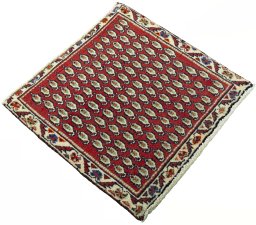 Close-up detail of 2000s Shiraz rug from Iran / Persia showing Wool weave
