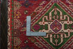 Backside of handmade 2000s Shiraz rug showing knot structure and weave density