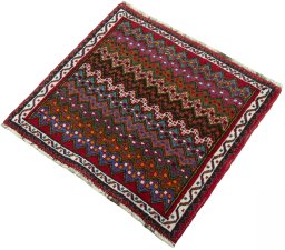 Corner detail of 1970s Shiraz rug showing border pattern and Wool pile