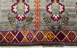 Central medallion detail of 1970s Shiraz rug from Iran / Persia