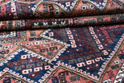 Close-up detail of 1970s Sirjan rug from Iran / Persia showing Wool weave