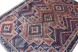 Central medallion detail of 1970s Sirjan rug from Iran / Persia