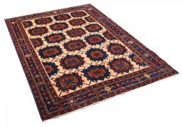 Corner detail of 1970s Sirjan rug showing border pattern and Wool pile