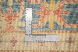 Close-up detail of New Sultanabad rug from Afghanistan showing Wool weave