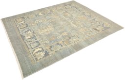 Close-up detail of New Sultanabad rug from Iran / Persia showing Wool weave