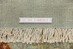 Corner detail of New Sultanabad rug showing border pattern and Wool pile