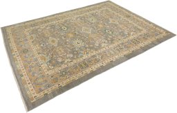 Corner detail of New Sultanabad rug showing border pattern and Wool pile