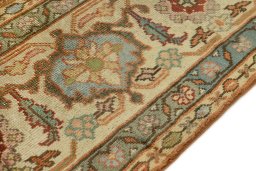 Central medallion detail of 1920s Sultanabad rug from Iran / Persia