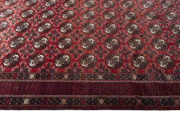 Close-up detail of 1970s Torkaman rug from Iran / Persia showing Wool weave