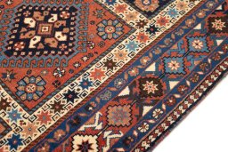 Central medallion detail of 1990s Yalameh rug from Iran / Persia