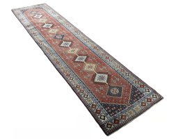 Close-up detail of 2000s Yalameh rug from Iran / Persia showing Wool weave