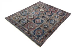 Corner detail of 2000s Yalameh rug showing border pattern and Wool pile
