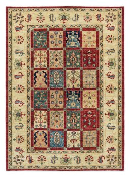 Full view of New Farahan rug from Pakistan, 208 × 152 cm in Red tones