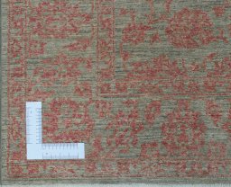Corner detail of New Farahan rug showing border pattern and Wool pile