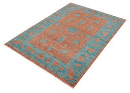 Close-up detail of New Farahan rug from Pakistan showing Wool weave