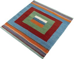 Corner detail of New Kilim Sofre rug showing border pattern and Wool pile