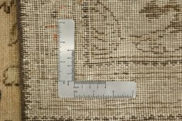Corner detail of 1940s Vintage rug showing border pattern and Wool pile