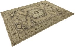 Corner detail of 1940s Vintage rug showing border pattern and Wool pile