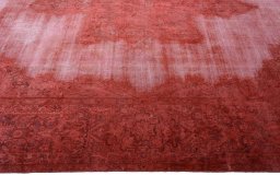 Corner detail of 1970s Vintage rug showing border pattern and Wool pile