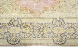 Full view of 1950s Vintage rug from Turkey, 421 × 306 cm in Red tones