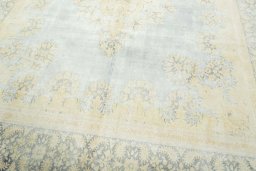 Close-up detail of 1970s Vintage rug from Turkey showing Wool weave