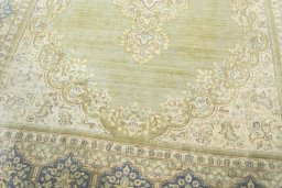 Close-up detail of 1970s Vintage rug from Turkey showing Wool weave