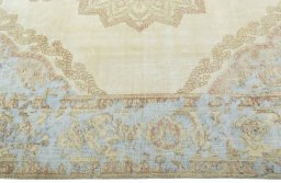 Corner detail of 1970s Vintage rug showing border pattern and Wool pile