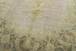 Close-up detail of 1950s Vintage rug from Pakistan showing Wool weave
