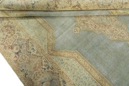 Close-up detail of 1950s Vintage rug from Pakistan showing Wool weave
