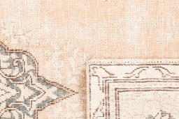 Close-up detail of 1972s Vintage rug from Iran / Persia showing Wool weave