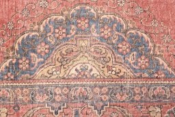 Close-up detail of 1955s Vintage rug from Iran / Persia showing Wool weave