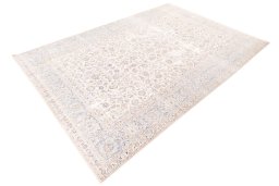 Corner detail of 1970s Vintage rug showing border pattern and Wool pile