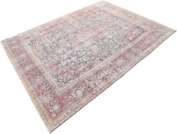 Corner detail of 1970s Vintage rug showing border pattern and Wool pile