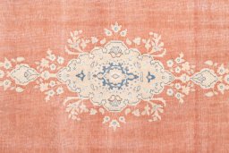 Full view of 1955s Vintage rug from Iran / Persia, 262 × 172 cm in Red tones
