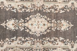 Close-up detail of 1955s Vintage rug from Iran / Persia showing Wool weave