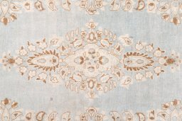 Close-up detail of 1955s Vintage rug from Iran / Persia showing Wool weave