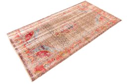 Corner detail of 1971s Vintage rug showing border pattern and Wool pile