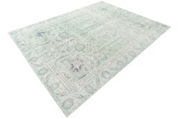 Corner detail of 1955s Vintage rug showing border pattern and Wool pile