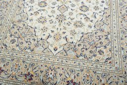 Close-up detail of New Kashan rug from Iran / Persia showing Wool weave