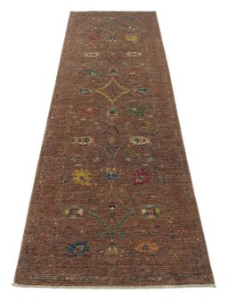 Surface texture of New Farahan rug with natural Wool and intricate pattern