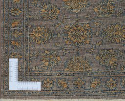 Corner detail of New Farahan rug showing border pattern and Wool pile
